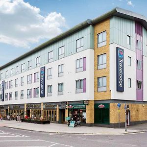 Travelodge Farnborough Central